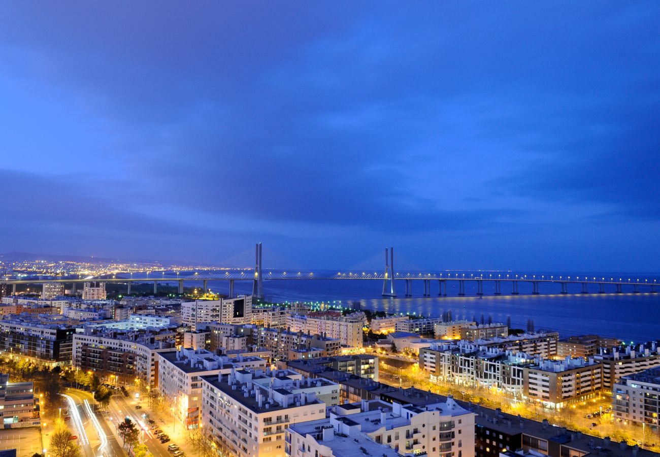 Studio in Lisbon - Studio Apartment with City View  | Panoramic Living