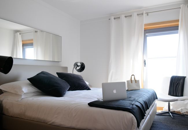  in Lisbon - One-Bedroom Apartment with City View | Panoramic Living