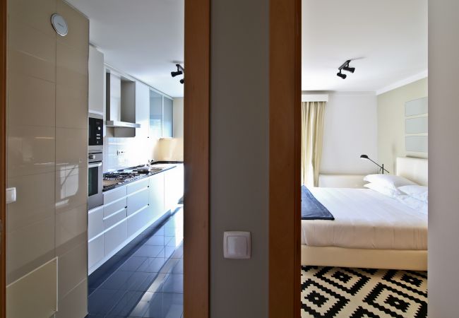 Apartment in Lisbon - One-Bedroom Apartment with City View | Panoramic Living