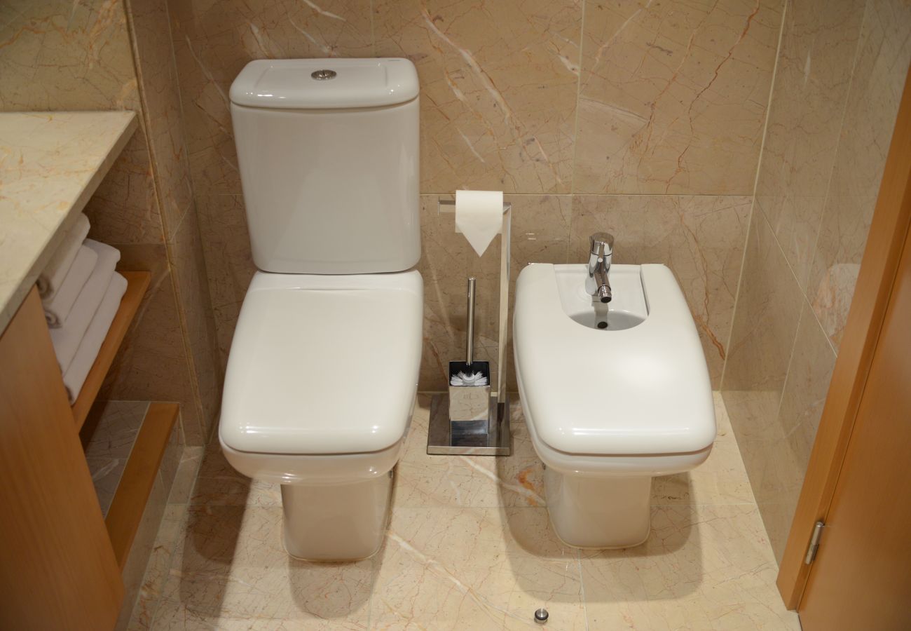 Apartment in Lisbon - One-Bedroom Apartment with City View | Panoramic Living