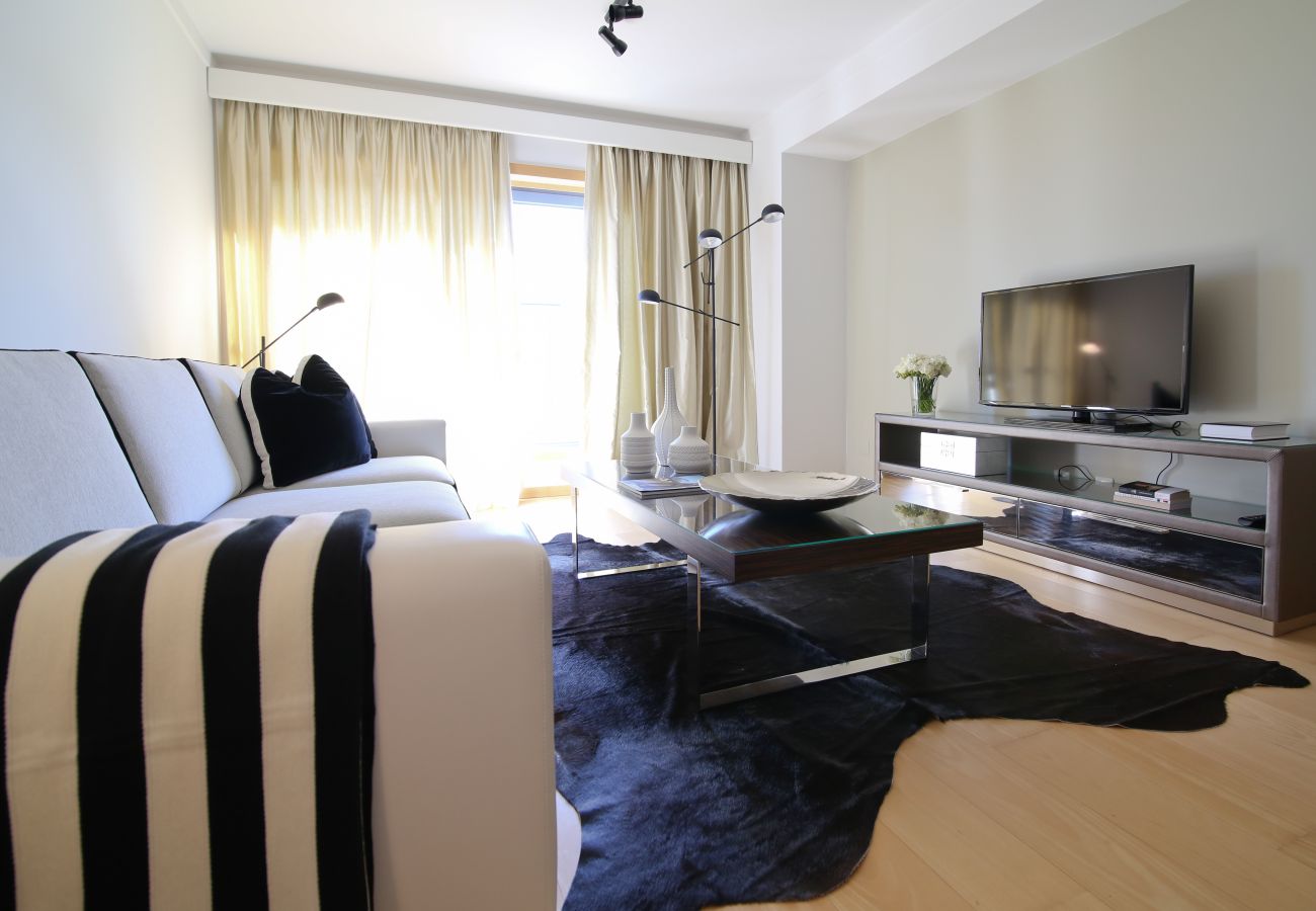 Apartment in Lisbon - One-Bedroom Apartment with City View | Panoramic Living