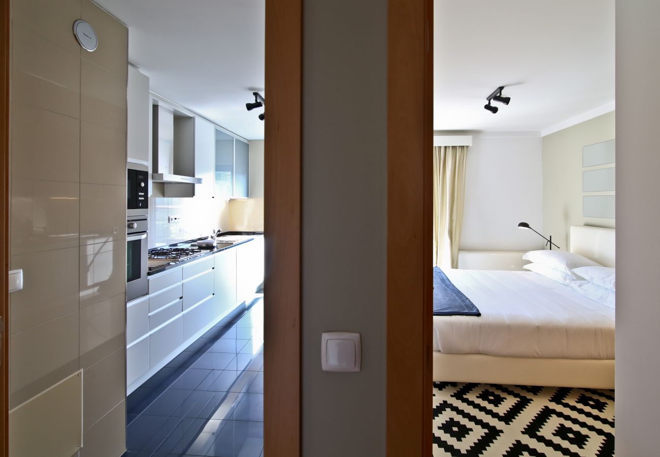 Apartment in Lisbon - One-Bedroom Apartment with City View | Panoramic Living