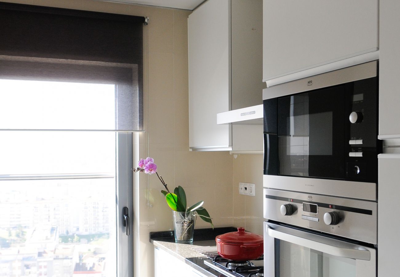 Apartment in Lisbon - Two-Bedroom Apartment with City View  | Panoramic Living