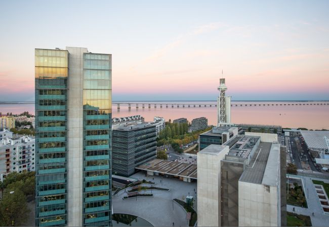 Apartment in Lisbon - Two-Bedroom Apartment with River View | Panoramic Living