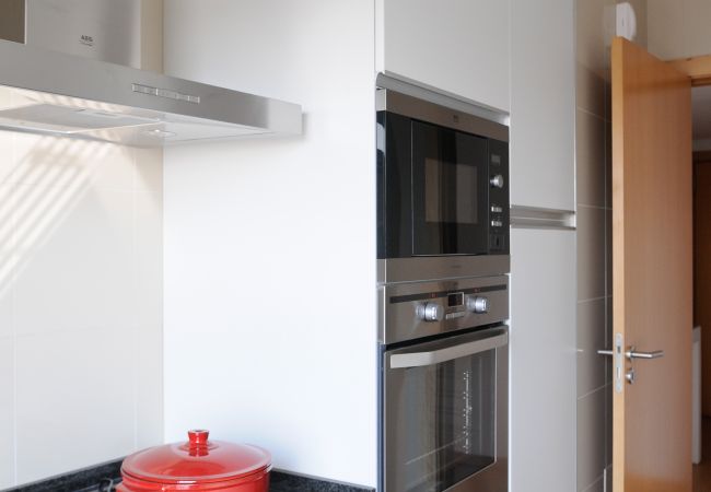 Apartment in Lisbon - Three Bedroom Apartment with City View | Panoramic Living