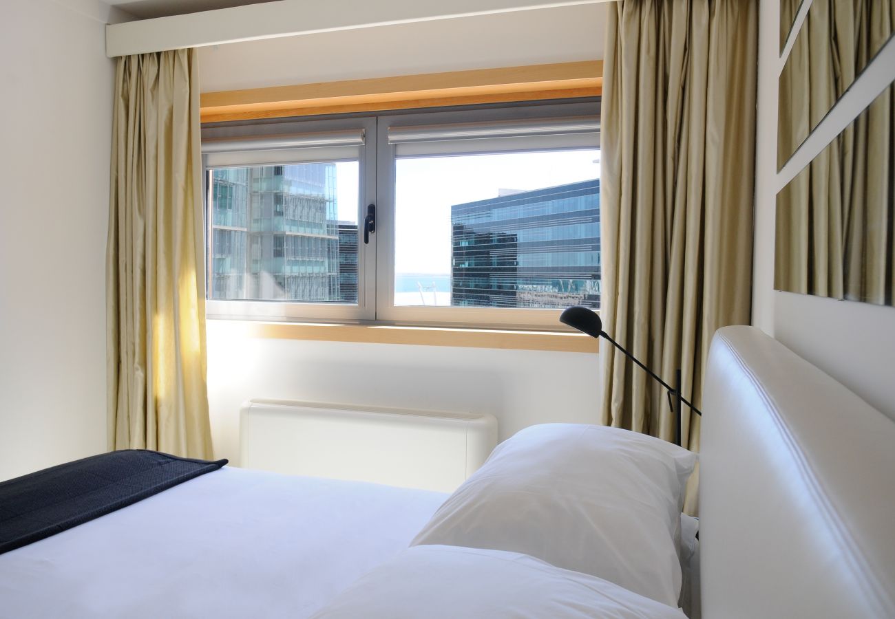 Apartment in Lisbon - Three Bedroom Apartment with City View | Panoramic Living
